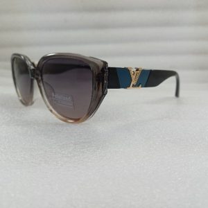 عینک آفتابی پلاریزه زنانه لویی ویتتون
رنگ مدادی
LV new collection عینک آفتابی پلاریزه زنانه لویی ویتتون
رنگ مدادی
LV new collection