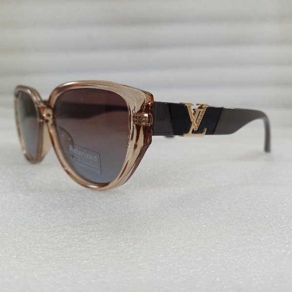 عینک آفتابی پلاریزه زنانه لویی ویتتون
رنگ عسلی
LV new collection عینک آفتابی پلاریزه زنانه لویی ویتتون
رنگ عسلی
LV new collection