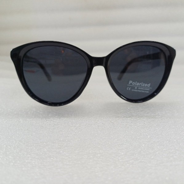 عینک آفتابی پلاریزه زنانه لویی ویتتون لاکچری
رنگ مشکی
LV new collection عینک آفتابی پلاریزه زنانه لویی ویتتون لاکچری
رنگ مشکی
LV new collection