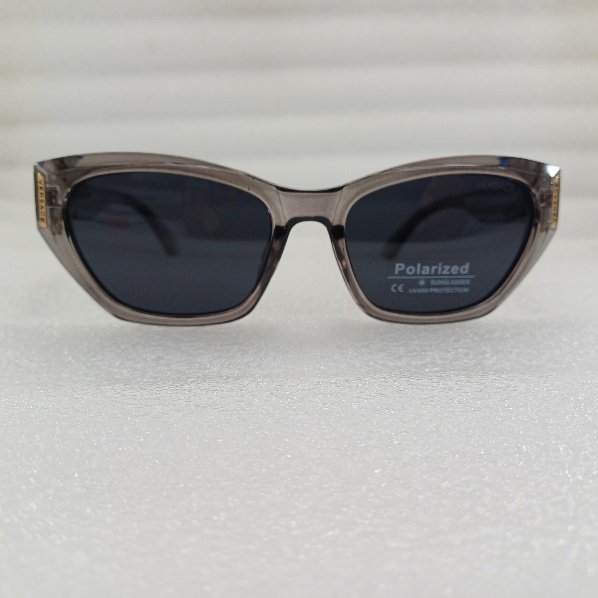 عینک آفتابی پلاریزه زنانه ورساچه
رنگ مدادی
Versace new collection عینک آفتابی پلاریزه زنانه ورساچه
رنگ مدادی
Versace new collection