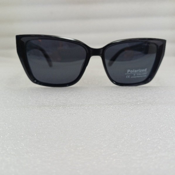 عینک آفتابی پلاریزه زنانه لویی ویتتون
رنگ مشکی
LV new collection عینک آفتابی پلاریزه زنانه لویی ویتتون
رنگ مشکی
LV new collection